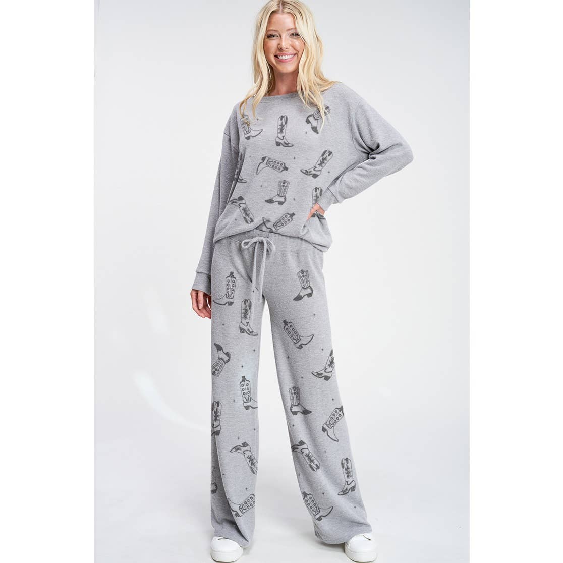 Boots all over soft lounge wear set