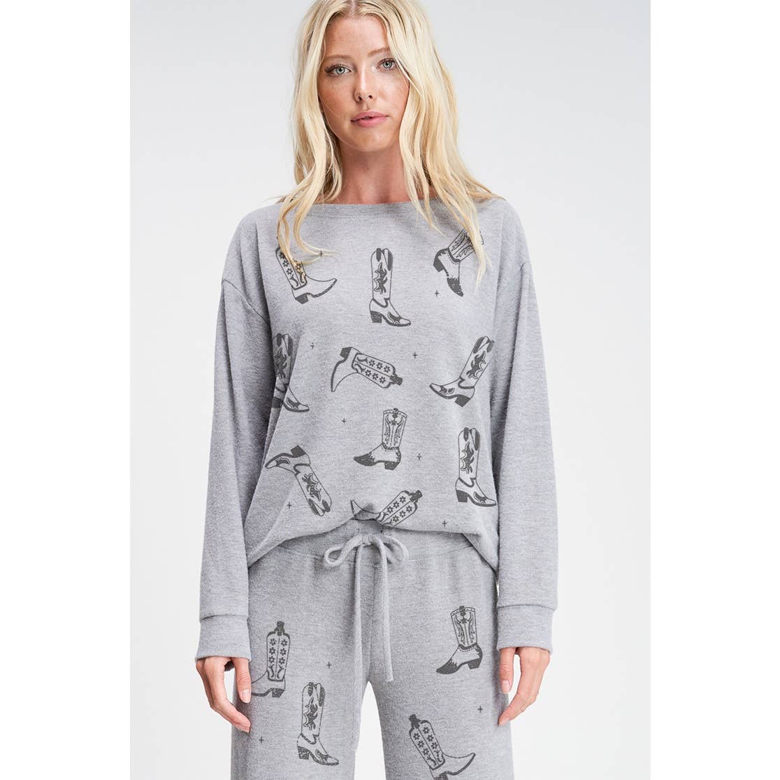 Boots all over soft lounge wear set